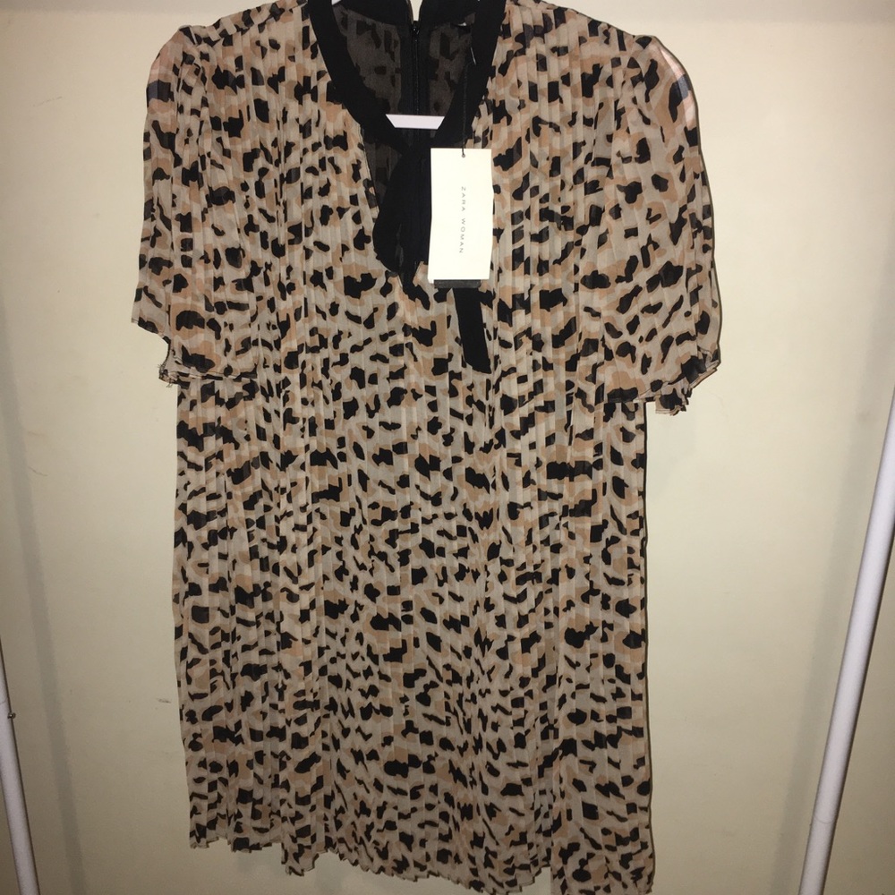 Zara leopard dress